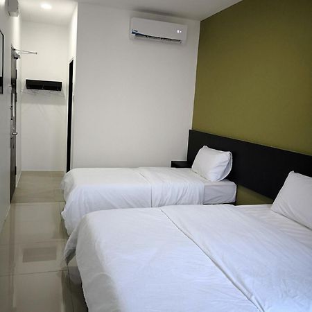Comfort Inn Sibu Kültér fotó