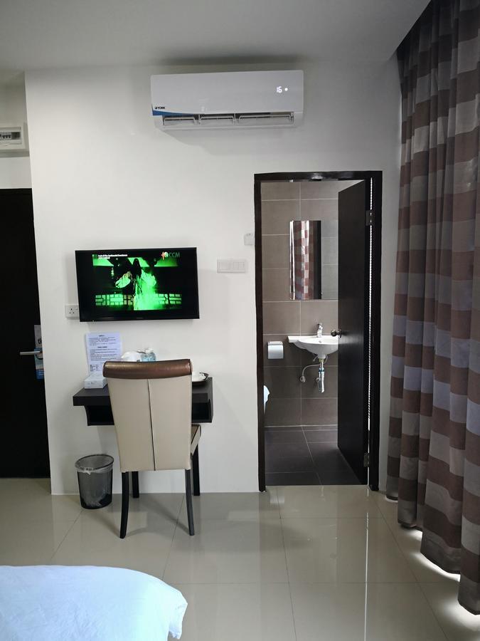 Comfort Inn Sibu Kültér fotó