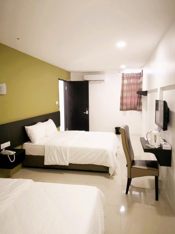 Comfort Inn Sibu Kültér fotó