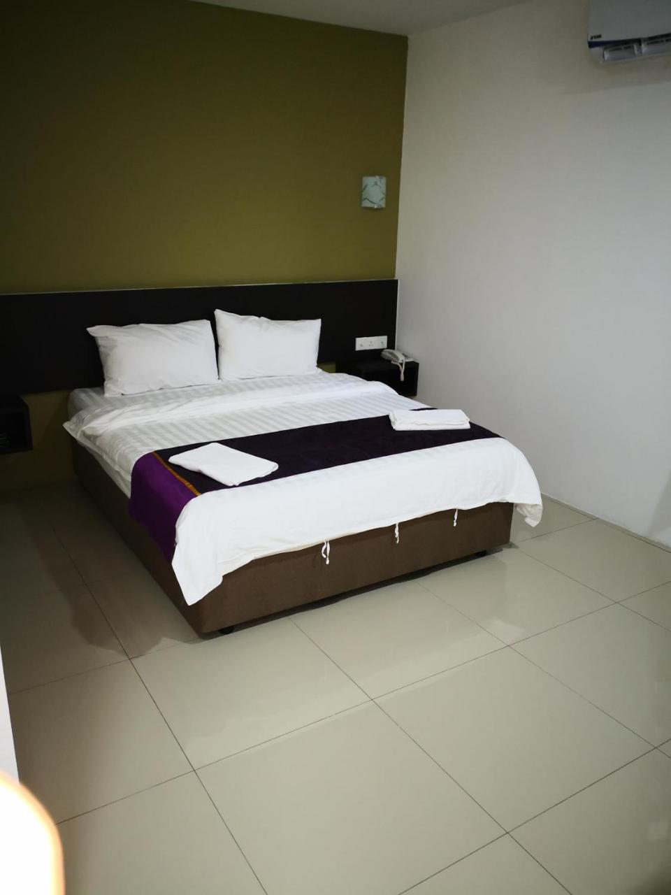 Comfort Inn Sibu Kültér fotó